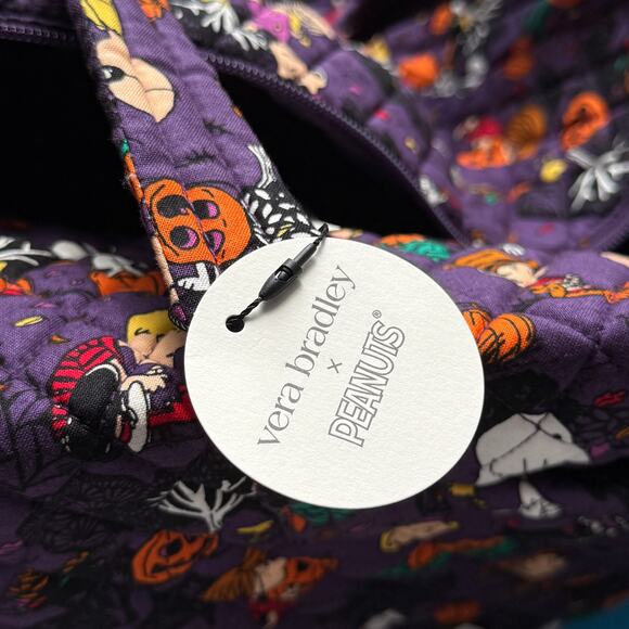 Vera Bradley Peanuts Snoopy Halloween Duffel Bag Travel Weekend Great Pumpkin - Picture 14 of 16